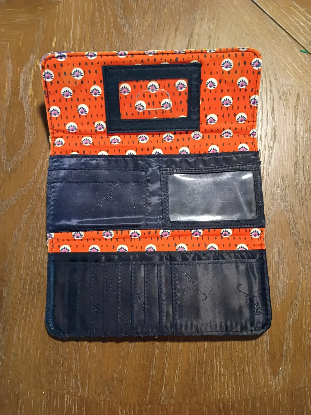 Vera Bradley easy storage secure